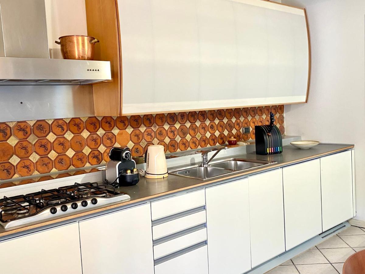 Residence Corte Ferrari -Ciao Vacanze- Moniga del Garda ภายนอก รูปภาพ