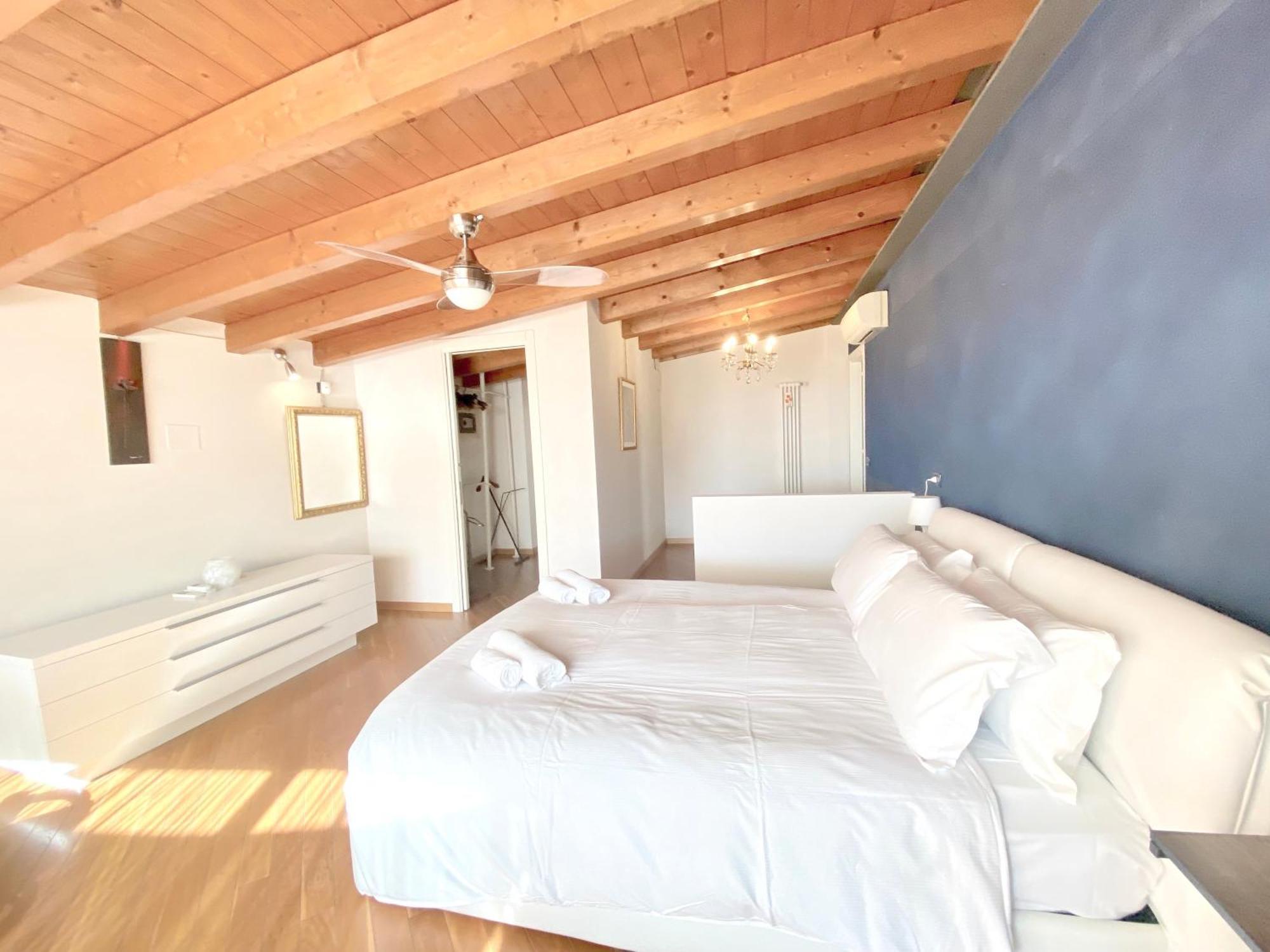 Residence Corte Ferrari -Ciao Vacanze- Moniga del Garda ภายนอก รูปภาพ