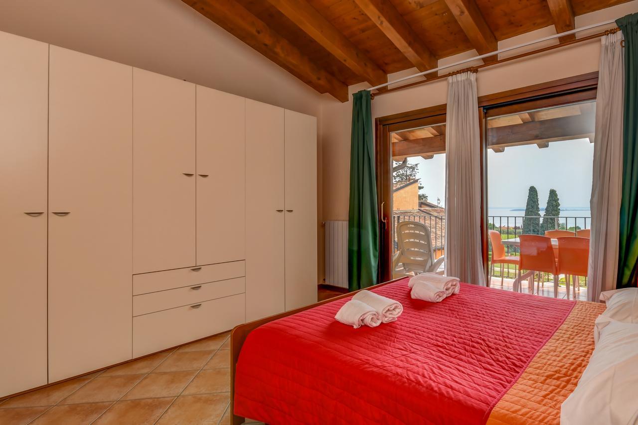 Residence Corte Ferrari -Ciao Vacanze- Moniga del Garda ภายนอก รูปภาพ