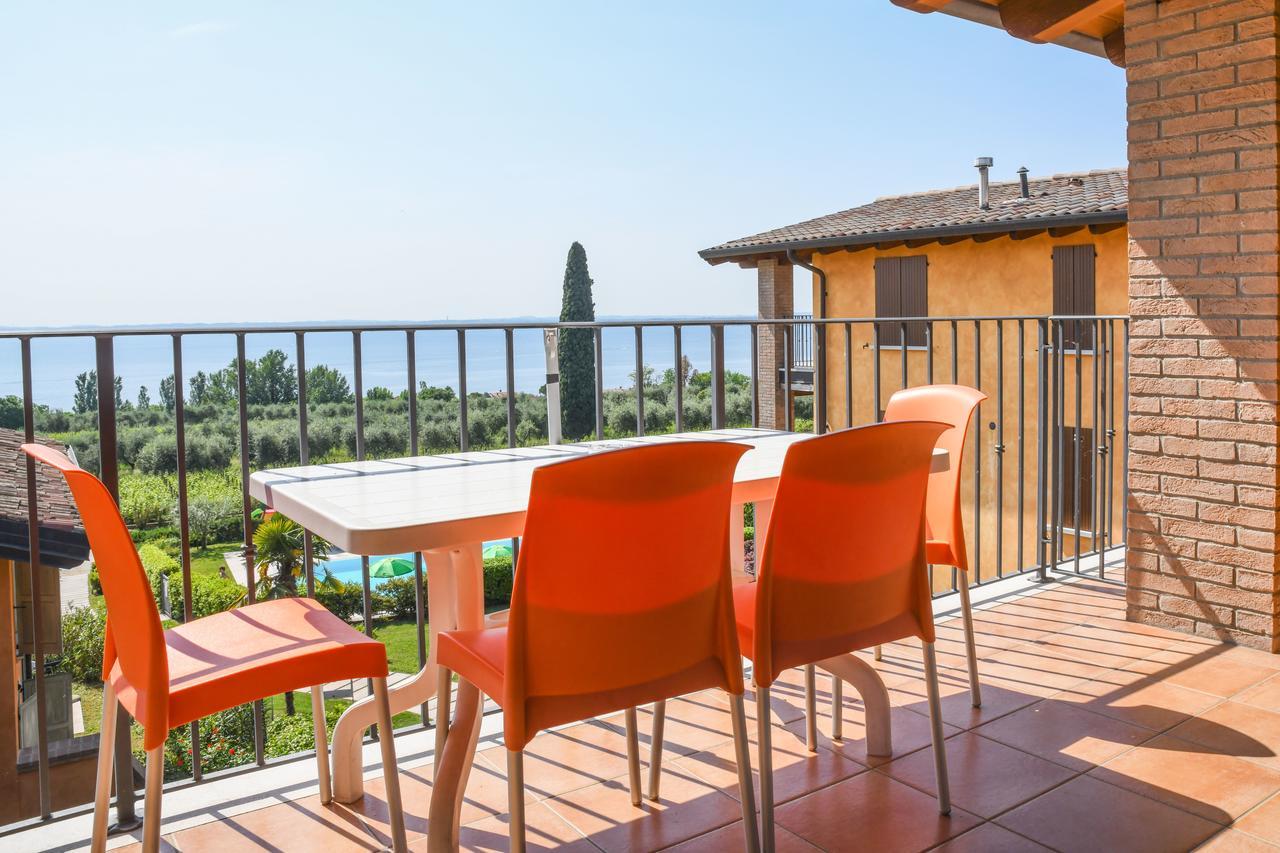 Residence Corte Ferrari -Ciao Vacanze- Moniga del Garda ภายนอก รูปภาพ