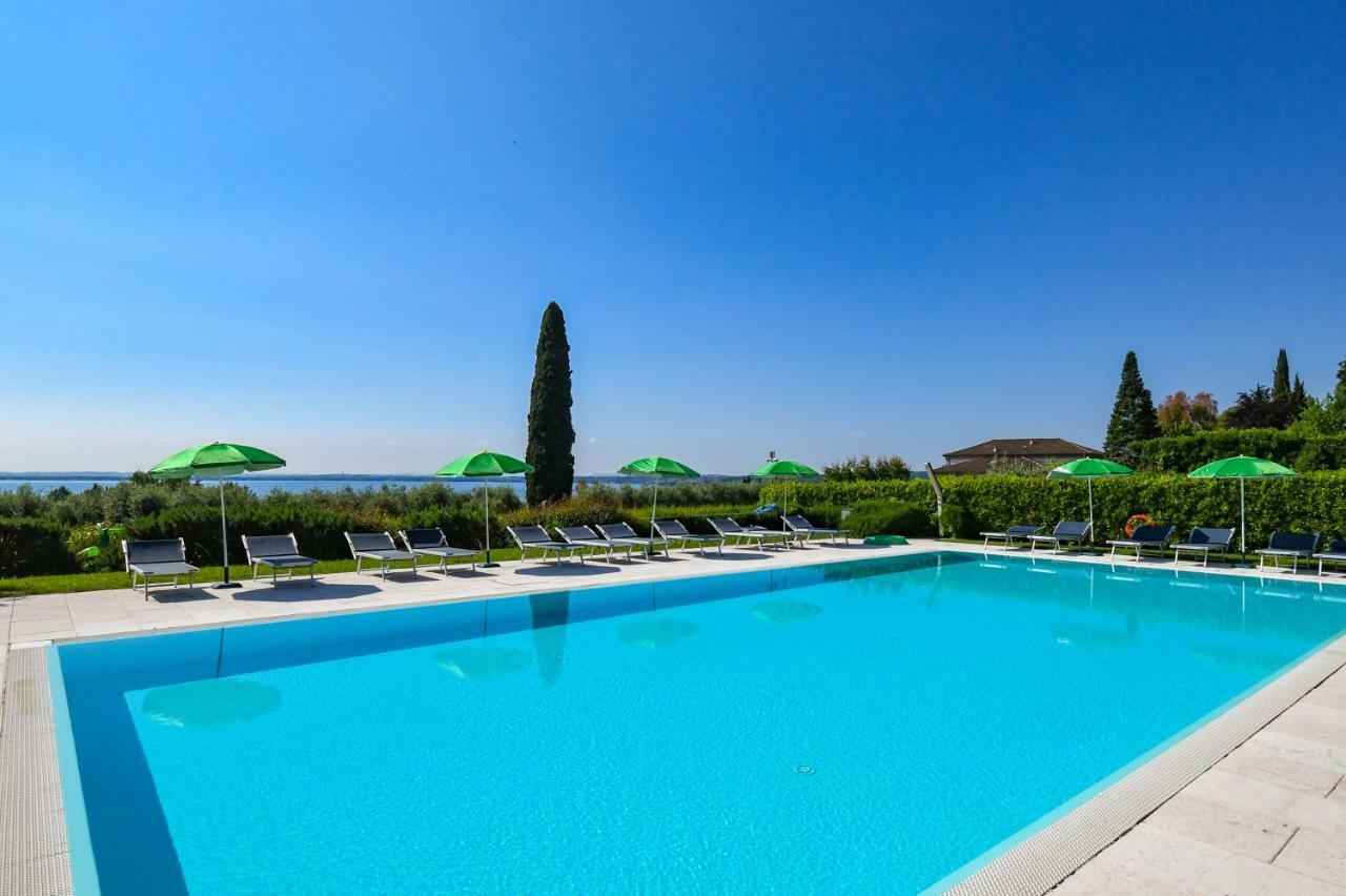 Residence Corte Ferrari -Ciao Vacanze- Moniga del Garda ภายนอก รูปภาพ