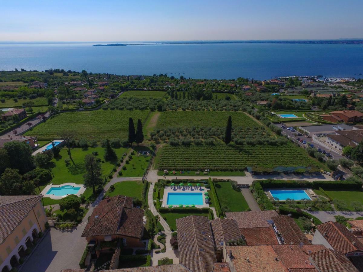 Residence Corte Ferrari -Ciao Vacanze- Moniga del Garda ภายนอก รูปภาพ