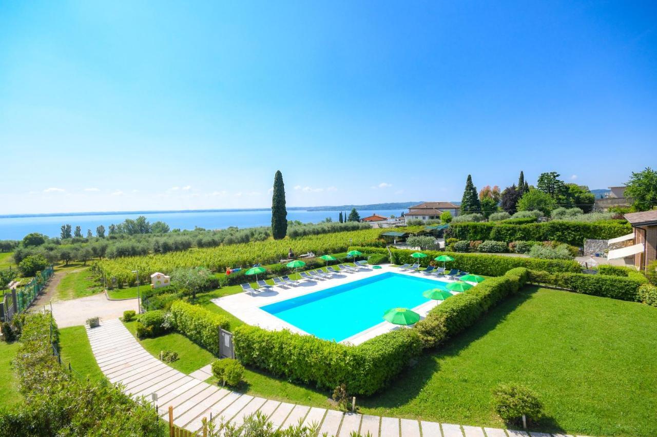 Residence Corte Ferrari -Ciao Vacanze- Moniga del Garda ภายนอก รูปภาพ